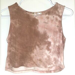 Boutique cropped neutral tie-dye tank top